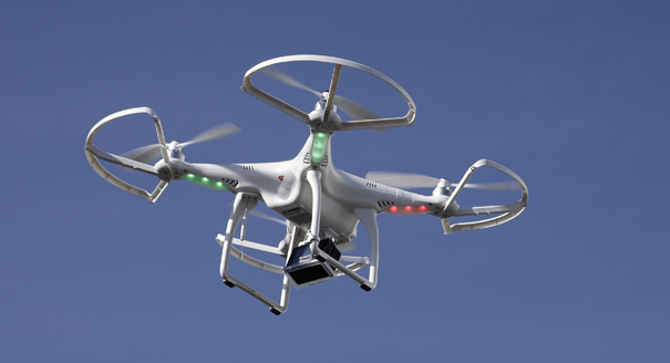 Hélices pour Drone DJI Phantom 4 à Paris - Location Drone